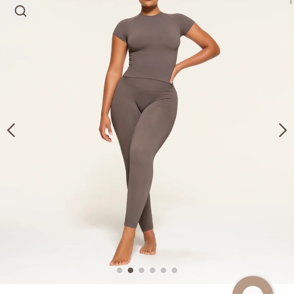 SKIMS Tops - Skims recycled nylon